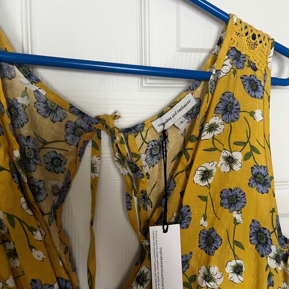 NWT Flower tank top - Picture 5 of 5